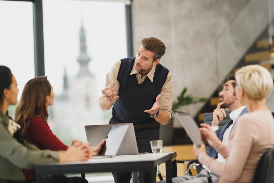 Leadership & Team Management Guide Business team leadership